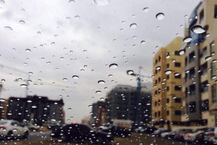 UAE weather Today is likely to be dusty and light rain