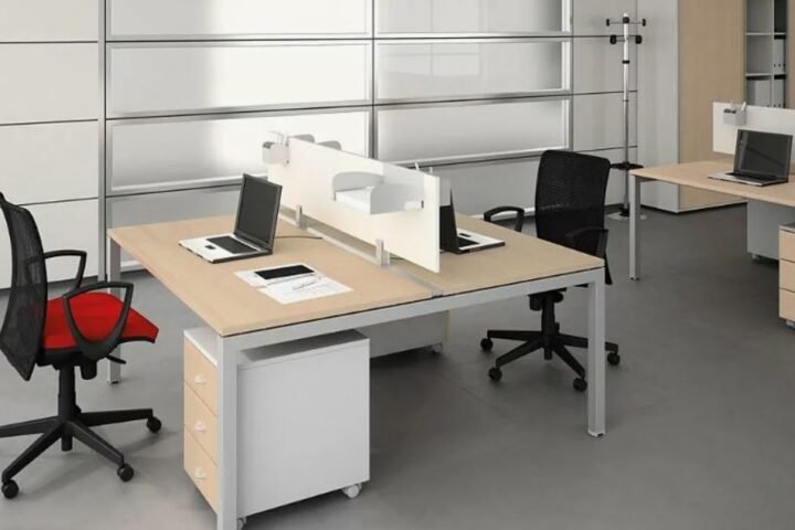 Choosing the Perfect Conference Table for Your Office Space